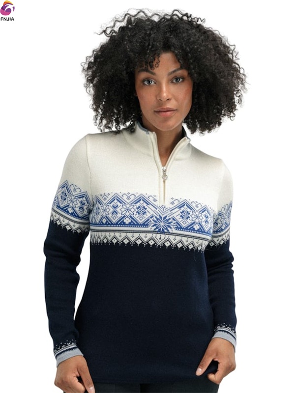 Черно-белый рождественский свитер на молнии