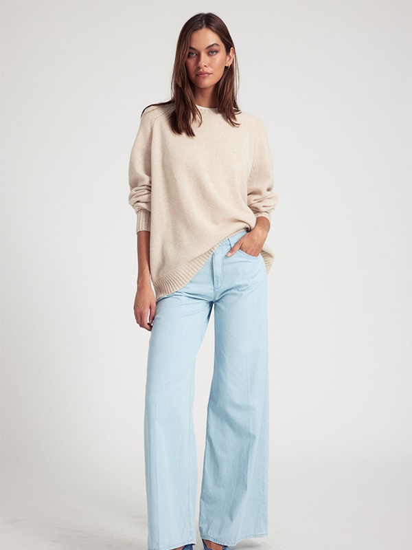 экипажа шеи свитер с овальным вырезом