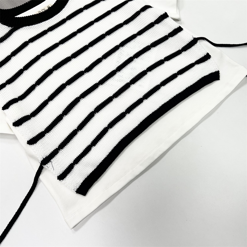 Изготовленная на заказ женская сексуальная футболка в полоску с боковым вырезом на шнуровке и дизайнерским дизайном