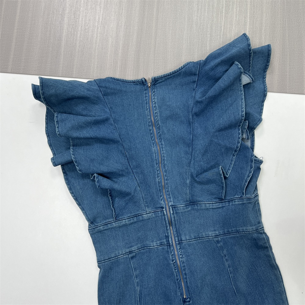 Сшитый на заказ женский цельный джинсовый костюм