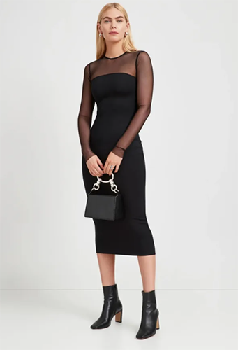 Самое модное платье в мире: праздничное платье Клаудии Шиффер от Valentino 1992 года. Самое модное платье в мире: праздничное платье Клаудии Шиффер от Valentino 1992 года.