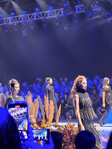 Exploring 2025 Fashion Trends at Dalang’s Wool Textile Trade Fair Exploring 2025 Fashion Trends at Dalang’s Wool Textile Trade Fair