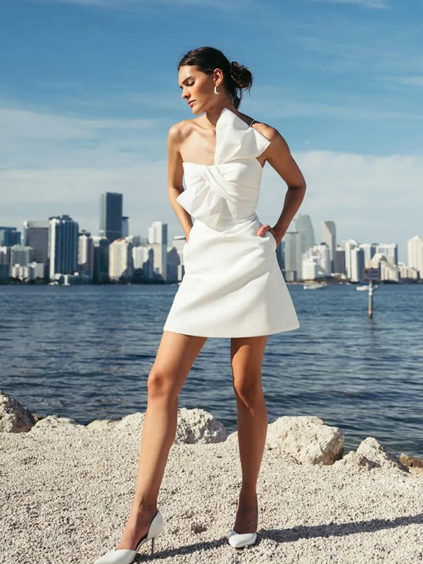 Женское вечернее мини-платье