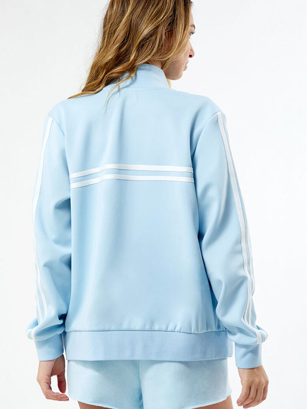 Женская спортивная куртка с имитацией шеи в полоску