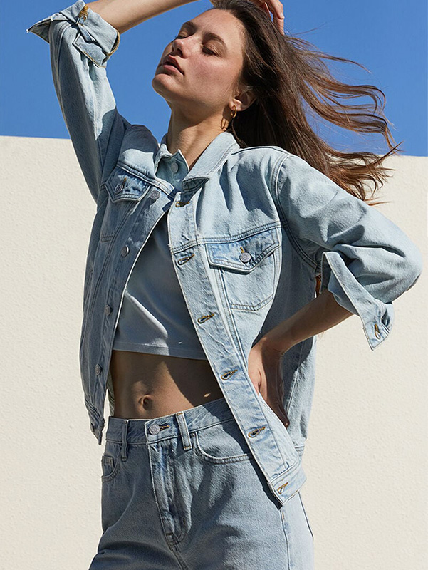 Женская небесно-голубая куртка Trucker Jacket