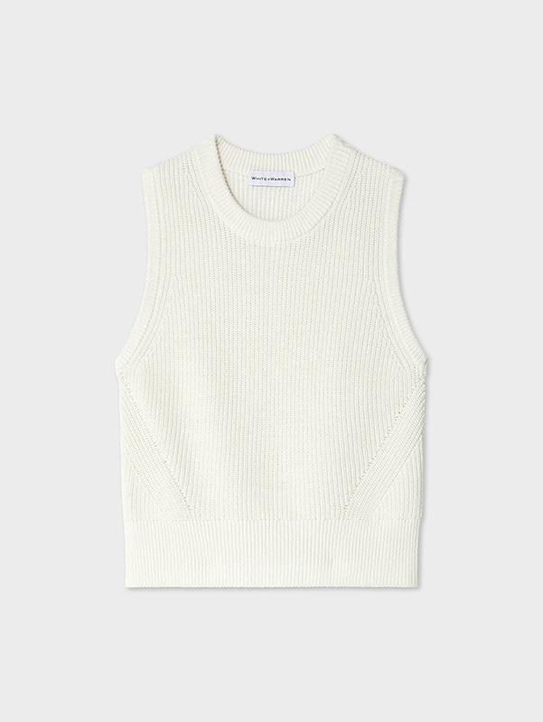 Женский вязаный жилет цвета слоновой кости в рубчик
