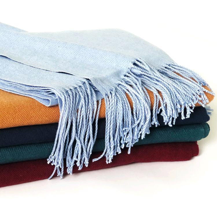 Модный однотонный шарф