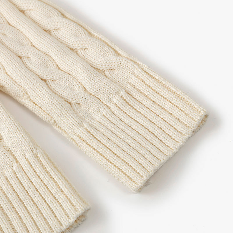 Детский однотонный свитер с высоким воротом