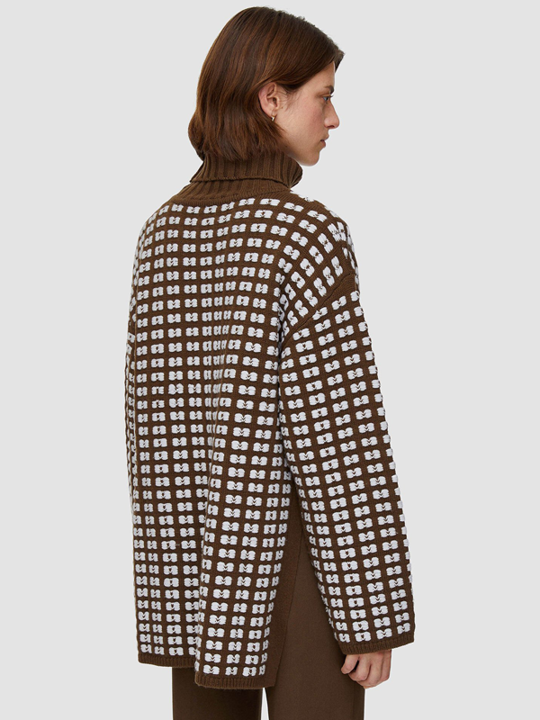 Женский вязаный свитер свободного кроя с высоким воротом в тяжелом весе