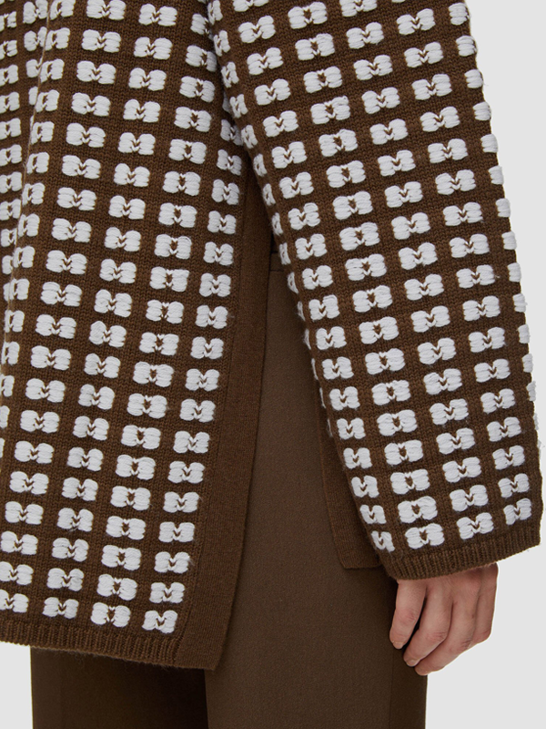 Женский вязаный свитер свободного кроя с высоким воротом в тяжелом весе