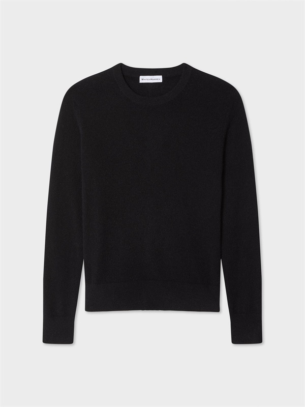 Черный однотонный вязаный весенний свитер-пуловер