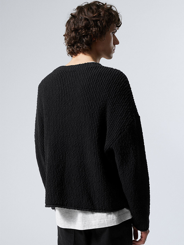 Изготовленный на заказ мужской вязаный свитер FNJIA с V-образным вырезом