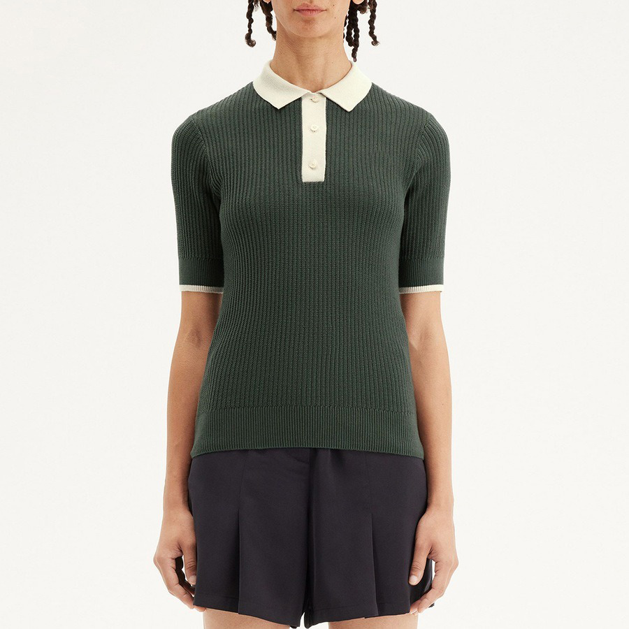 Простая женская рубашка поло, сшитая на заказ из трикотажа сращиванием