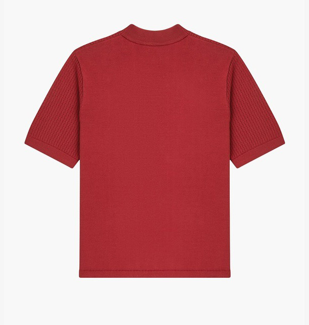 Вязаная на заказ женская футболка и простой свитер