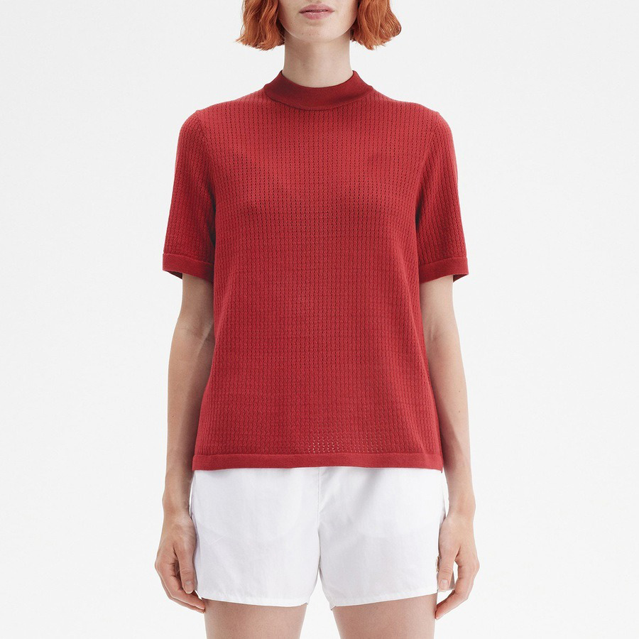 Вязаная на заказ женская футболка и простой свитер