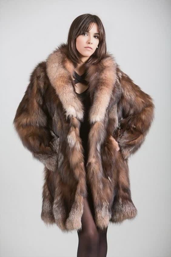 Изготовленное на заказ женское длинное макси-пальто из искусственного меха лисы, зимнее однотонное пальто с обрезанными карманами для холодного времени года