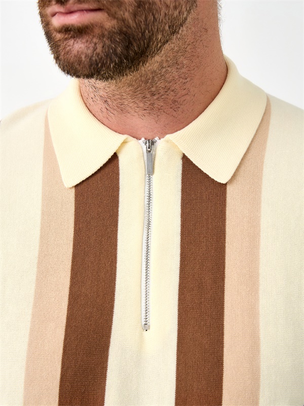 Изготовленная на заказ трикотажная рубашка поло с вертикальными полосками на молнии в четверть оборота