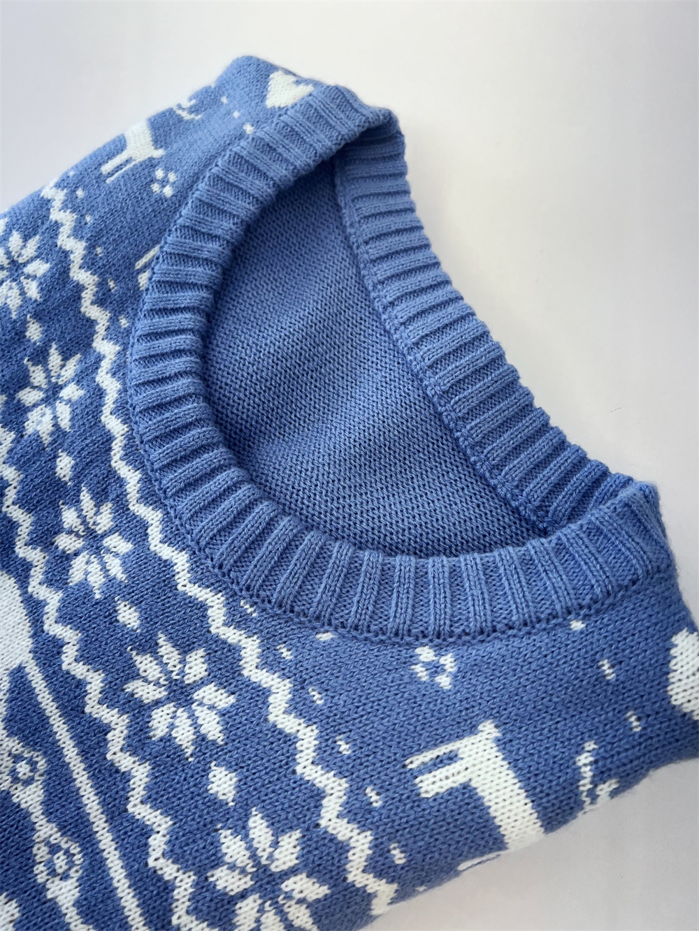 Изготовленный на заказ Рождественский свитер Fnjia для женщин с рисунком голубого пингвина, Рождественский джемпер