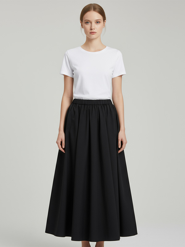 Изготовленное на заказ женское платье с длинной плиссированной юбкой