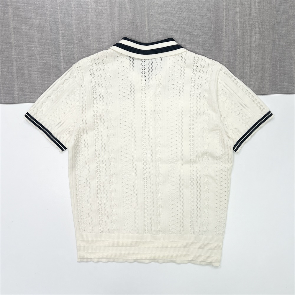 Мужская белая трикотажная рубашка поло на заказ с полосатыми деталями для B2B-пошива