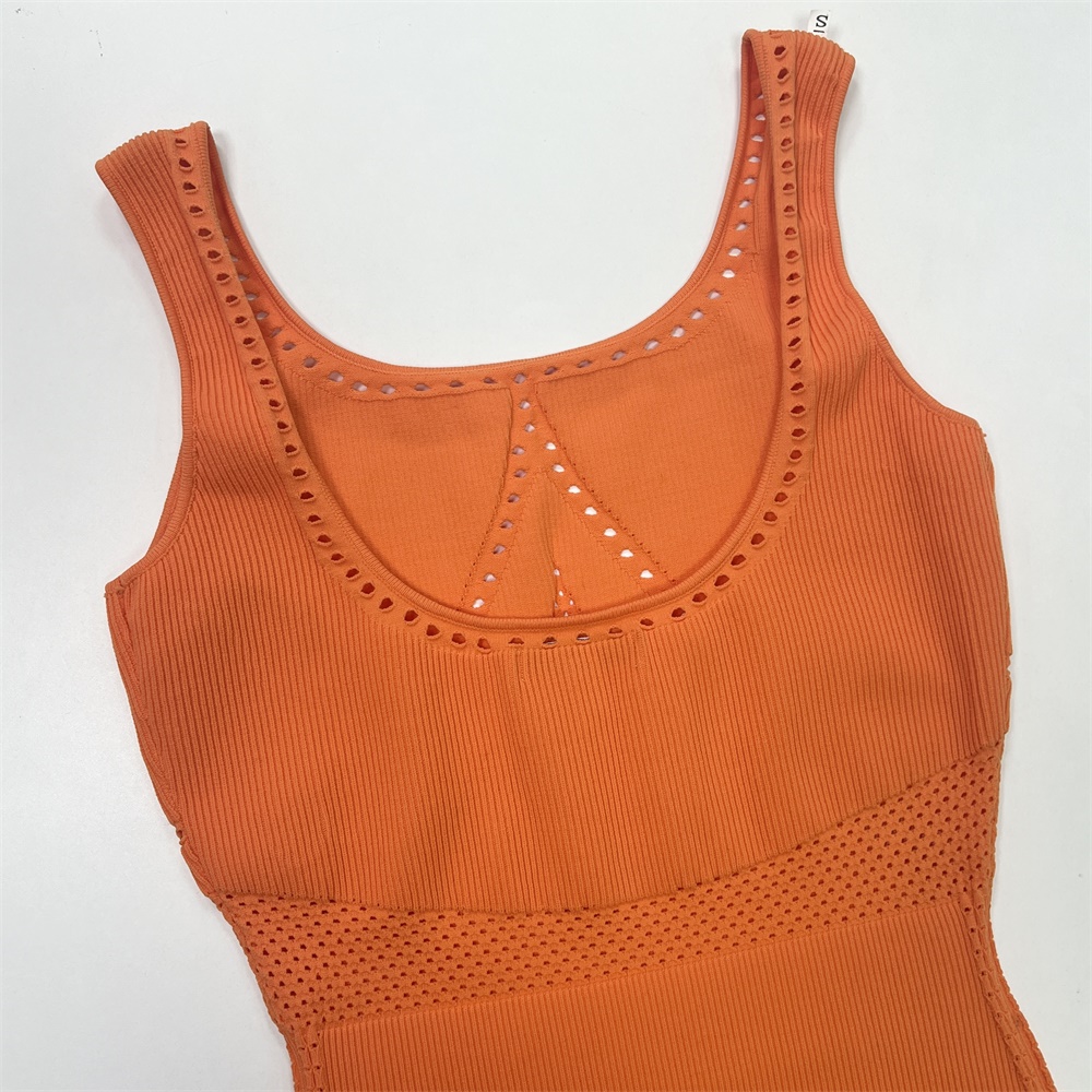 Женское трикотажное облегающее миди-платье на заказ с открытыми плечами для B2B