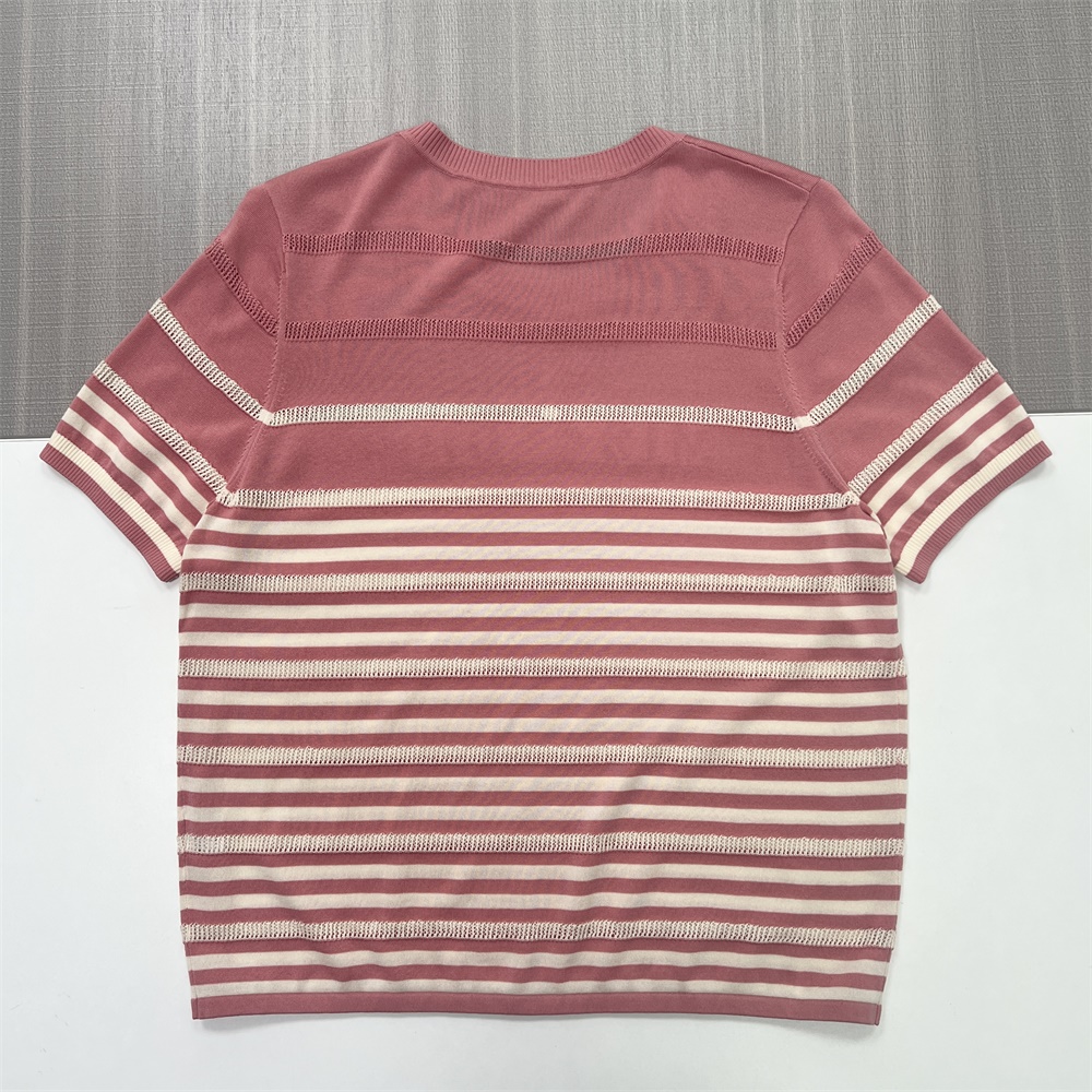 Розовая трикотажная футболка в полоску: Индивидуальный принт в виде звезды, круглый вырез горловины, Короткий рукав