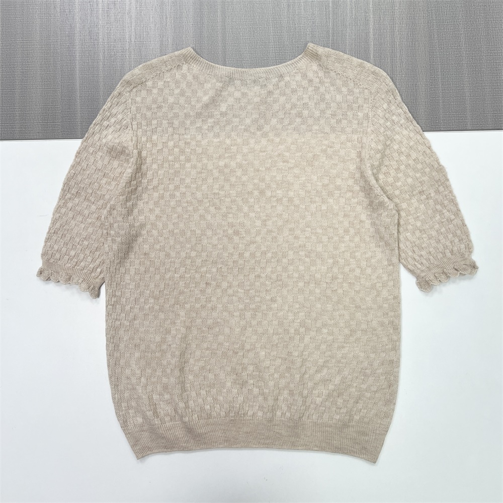 Футболка из текстурированного трикотажа на заказ: Рукава с оборками, круглый вырез горловины, Клетчатый узор