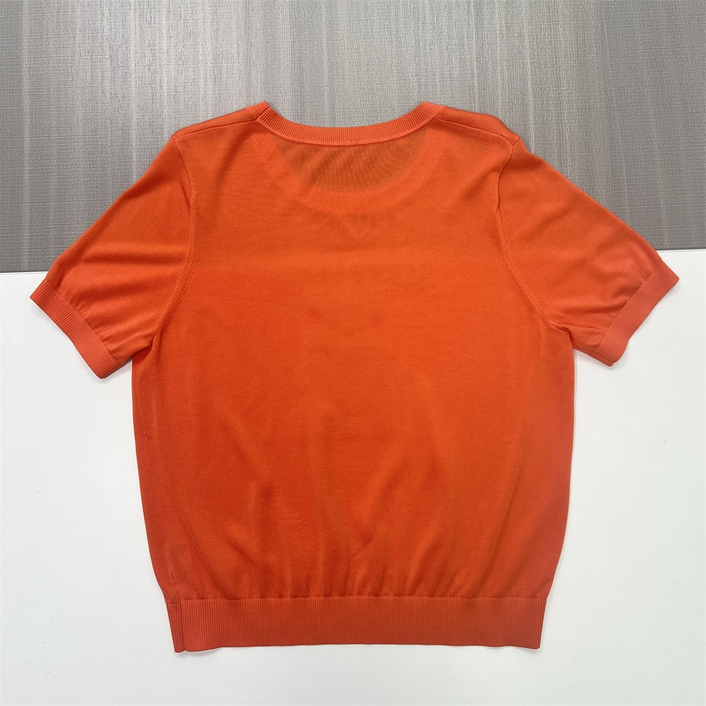 Трикотажная футболка с индивидуальными украшениями: Оранжевая, Короткий рукав, Художественный жаккардовый дизайн