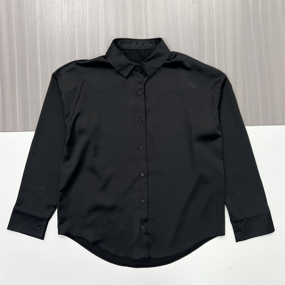 Мужская атласная черная рубашка на заказ: шелковистая текстура, элегантный официально-повседневный дизайн