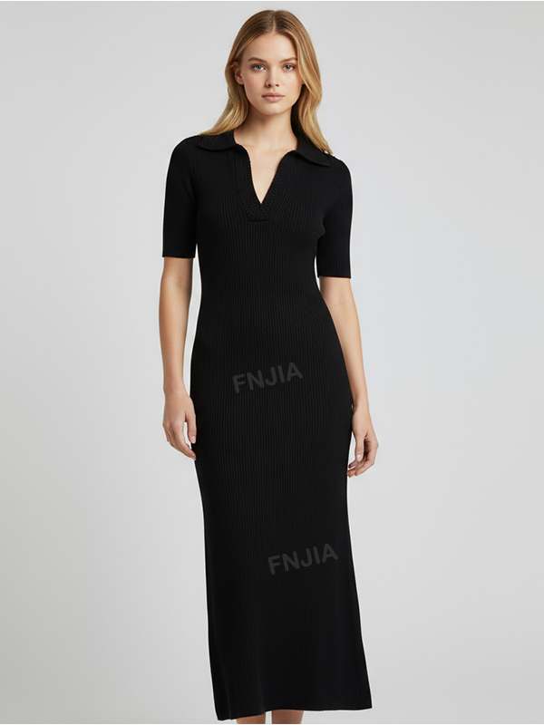 Женское черное макси-платье поло в рубчик с фактурным воротником, приталенный крой, элегантный повседневный дизайн