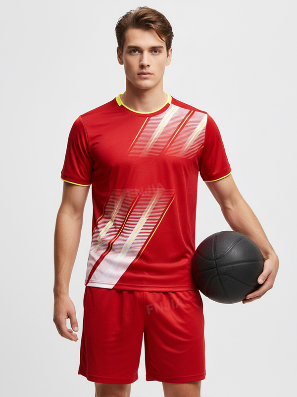 Комплект мужской красной спортивной формы: Майка + шорты с рисунком в полоску