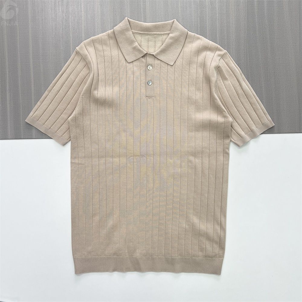 Мужская бежевая рубашка поло в рубчик с вертикальным трикотажным узором