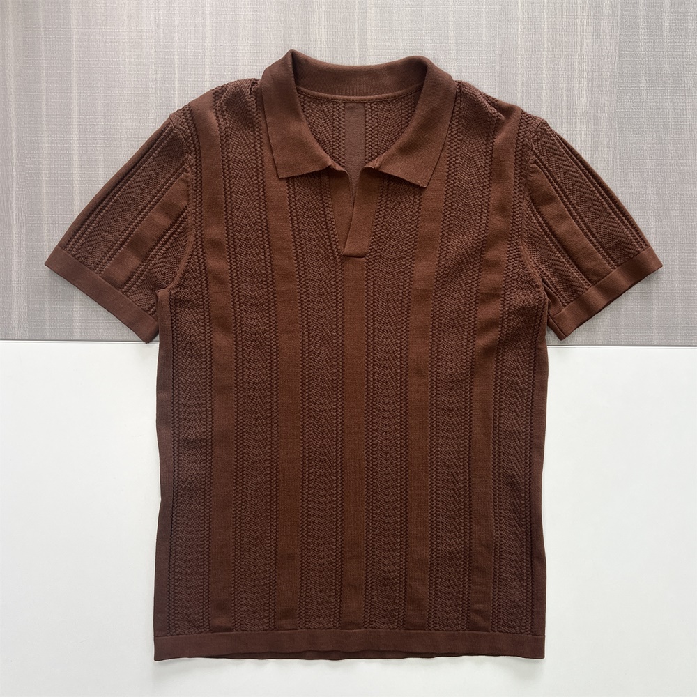 Мужская трикотажная рубашка поло в вертикальную полоску с рисунком каштаново-коричневого цвета, выполненная из текстурированного переплетения на заказ