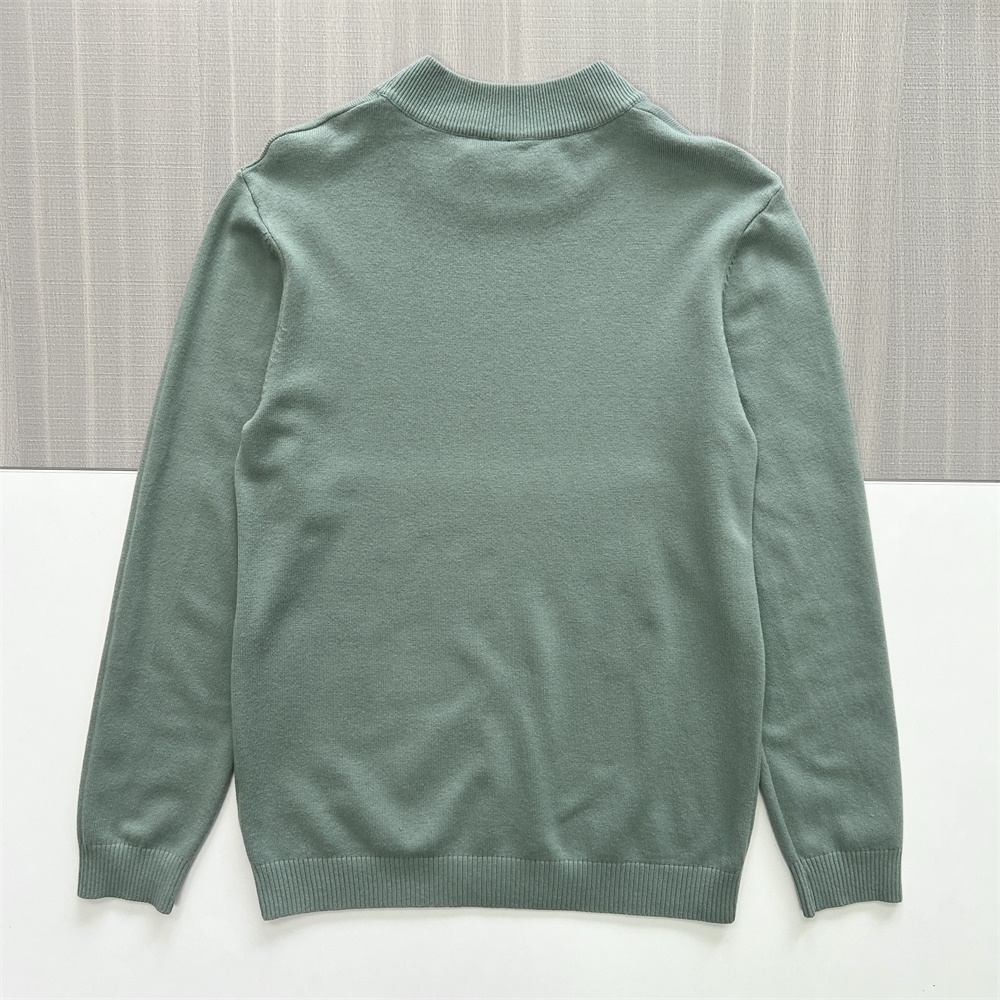 Мужской приталенный свитер с имитацией шеи цвета шалфея зеленого цвета - Индивидуальный минималистский дизайн