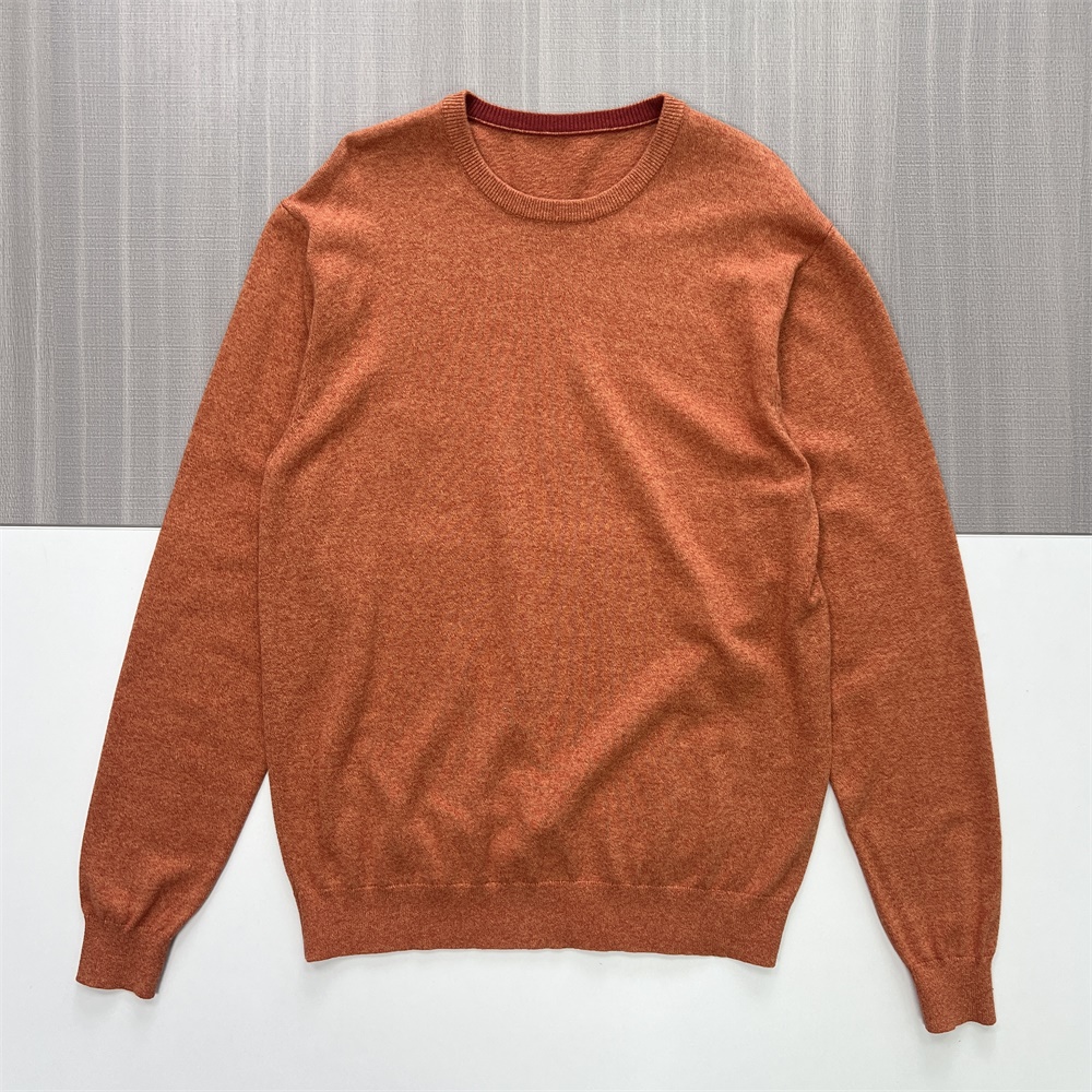 Мужской вязаный свитер с круглым вырезом и бахромой цвета ржавчины - Индивидуальный дизайн контрастной отделки