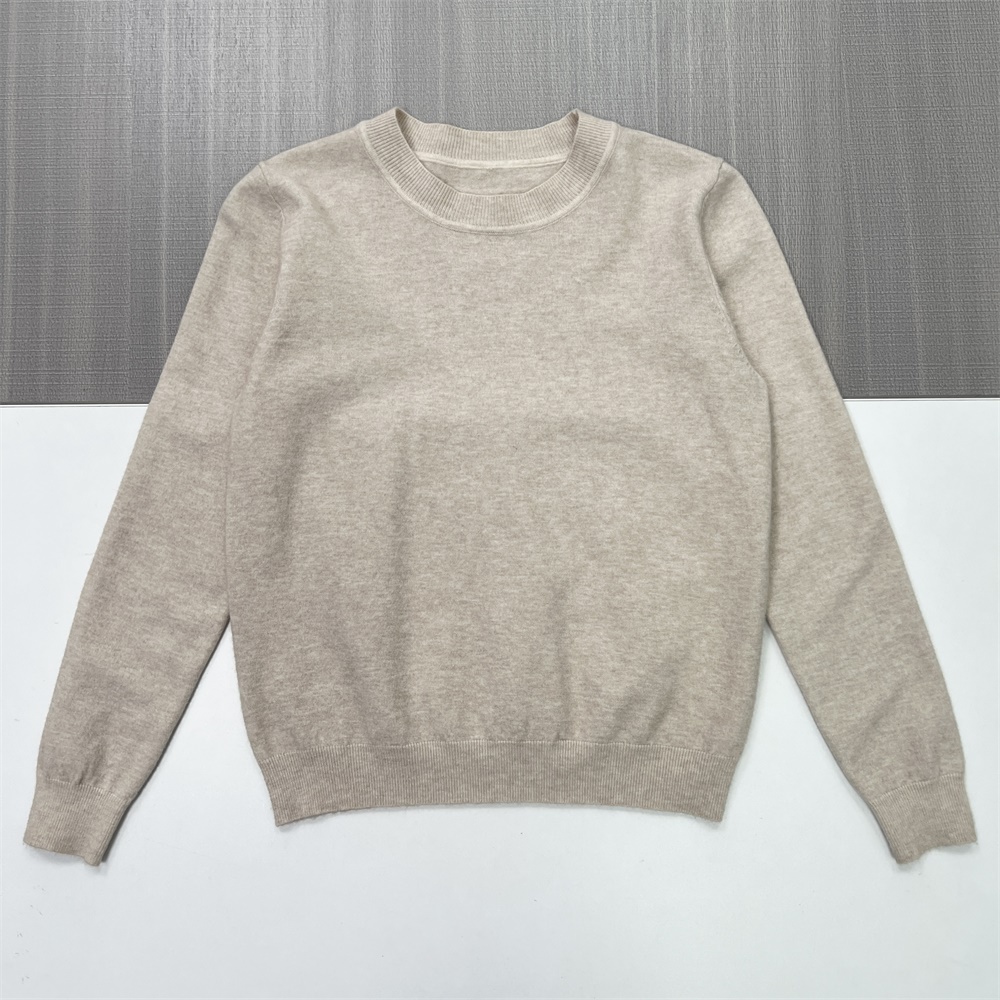 Мужской бежевый минималистичный вязаный свитер с круглым вырезом - Лаконичный дизайн на заказ