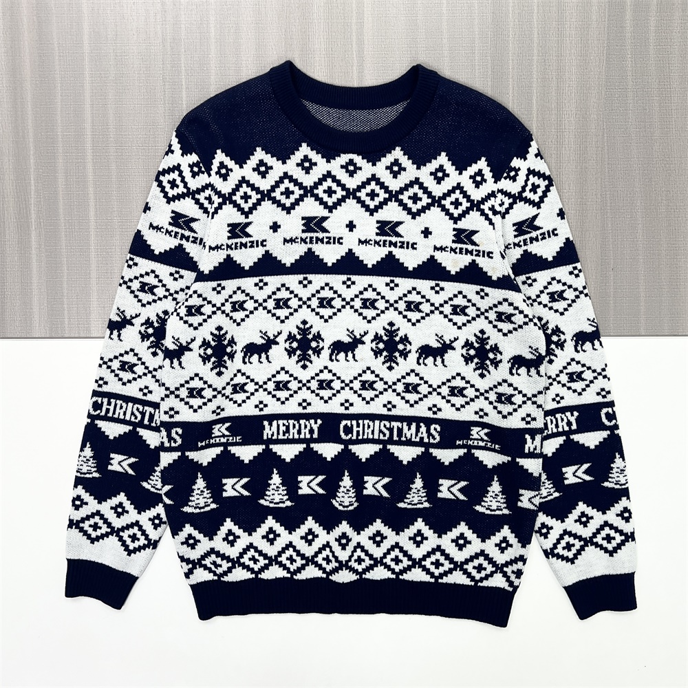 Мужской вязаный свитер Christmas Fair Isle темно-синего и белого цвета с мотивами "СЧАСТЛИВОГО РОЖДЕСТВА" - индивидуальный праздничный дизайн