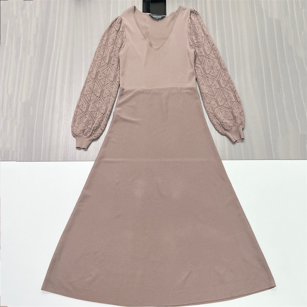Женское бежевое макси-платье с кружевными рукавами и V-образным вырезом - элегантный дизайн с панелями на заказ